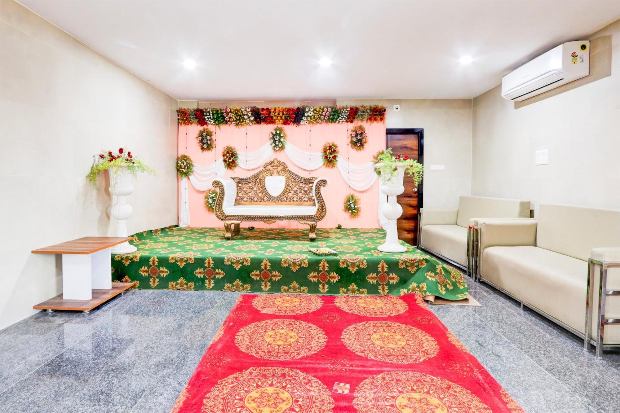 Hotel O Pr Grand Khammam 外观 照片