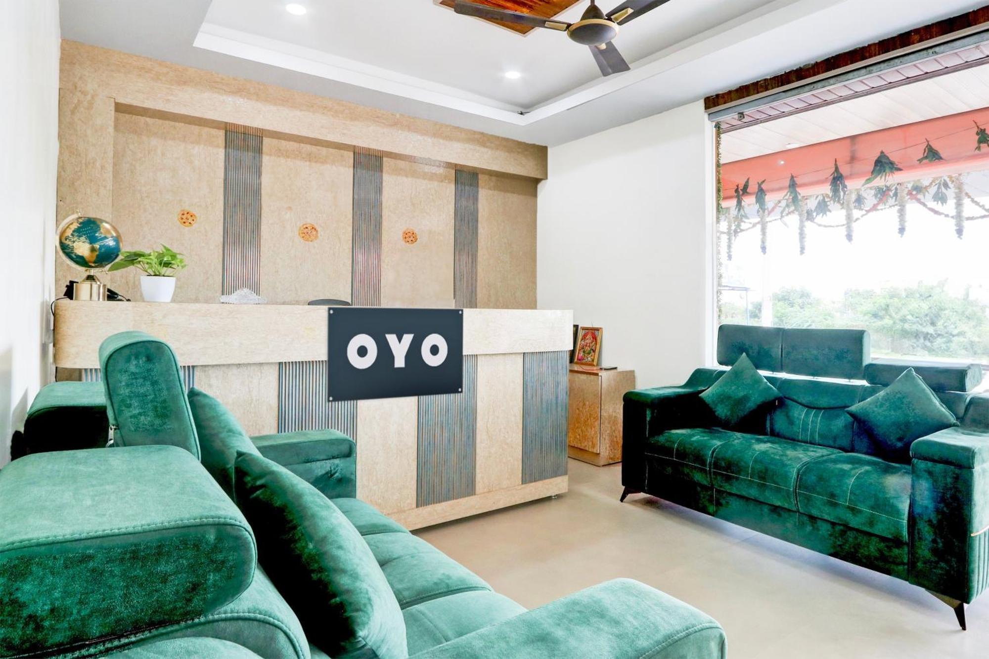 Hotel O Pr Grand Khammam 外观 照片