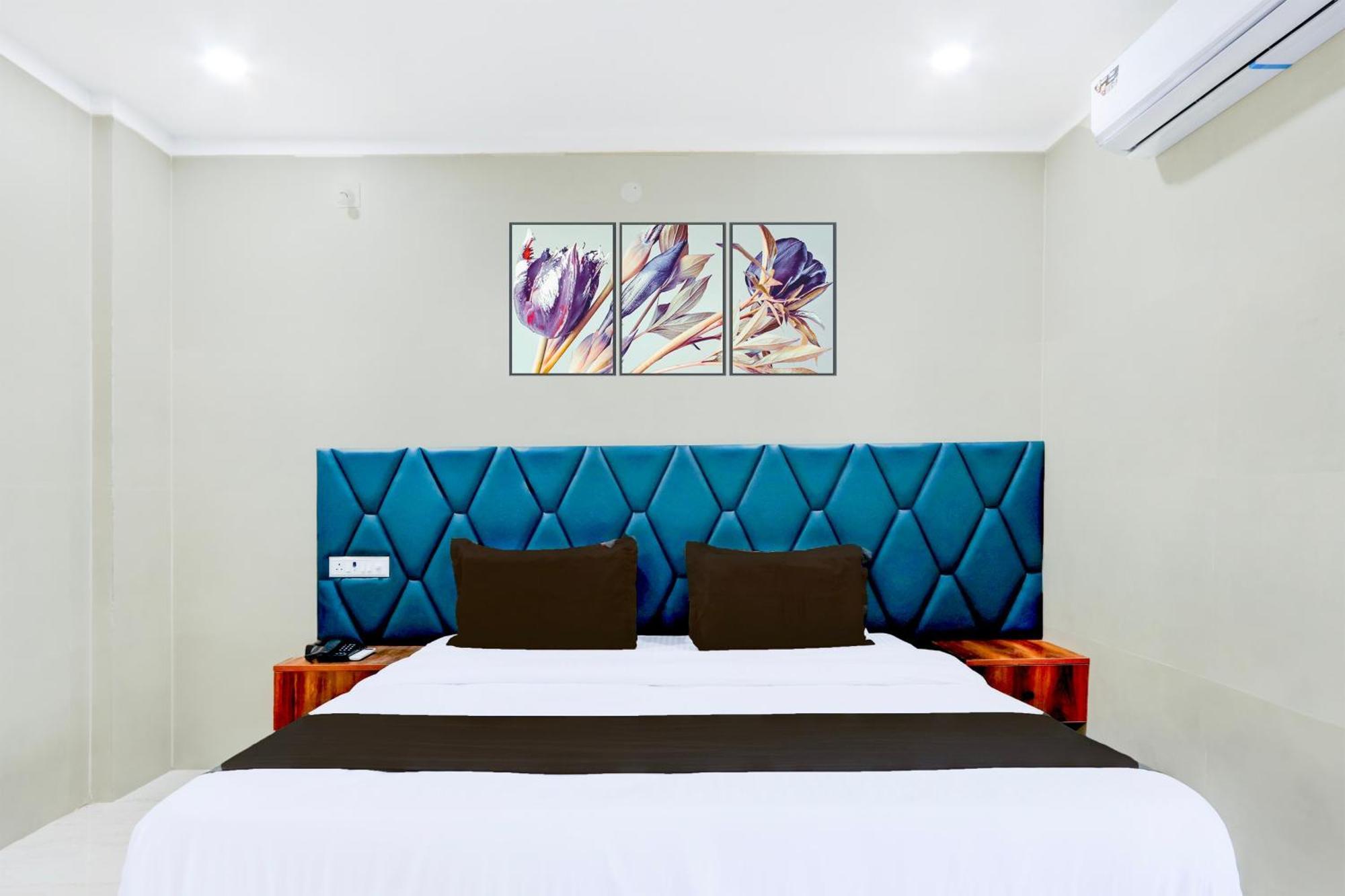 Hotel O Pr Grand Khammam 外观 照片